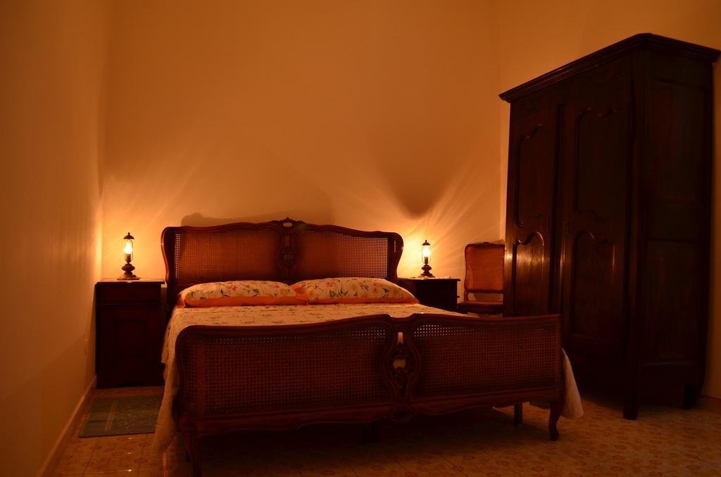 Notte Di Luna Room & Breakfast Ористано Номер фото